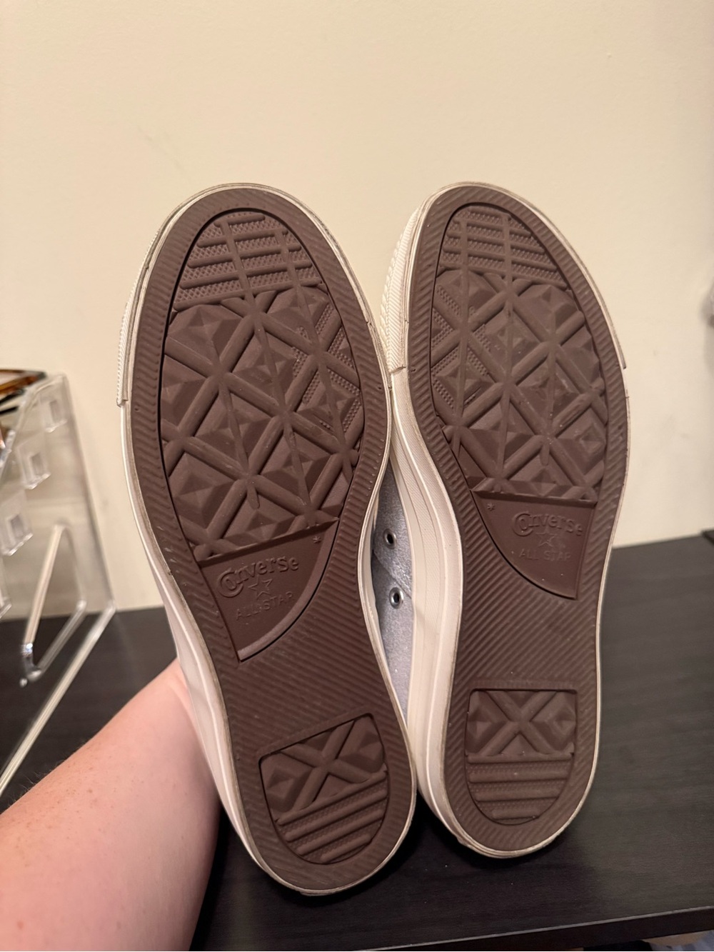 Converse - Picture 4 of 4
